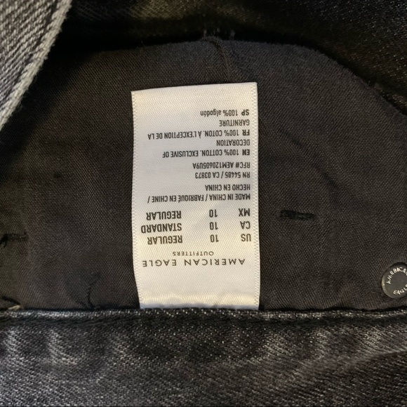 AE High Waisted Mom Jeans - Picture 5 of 6